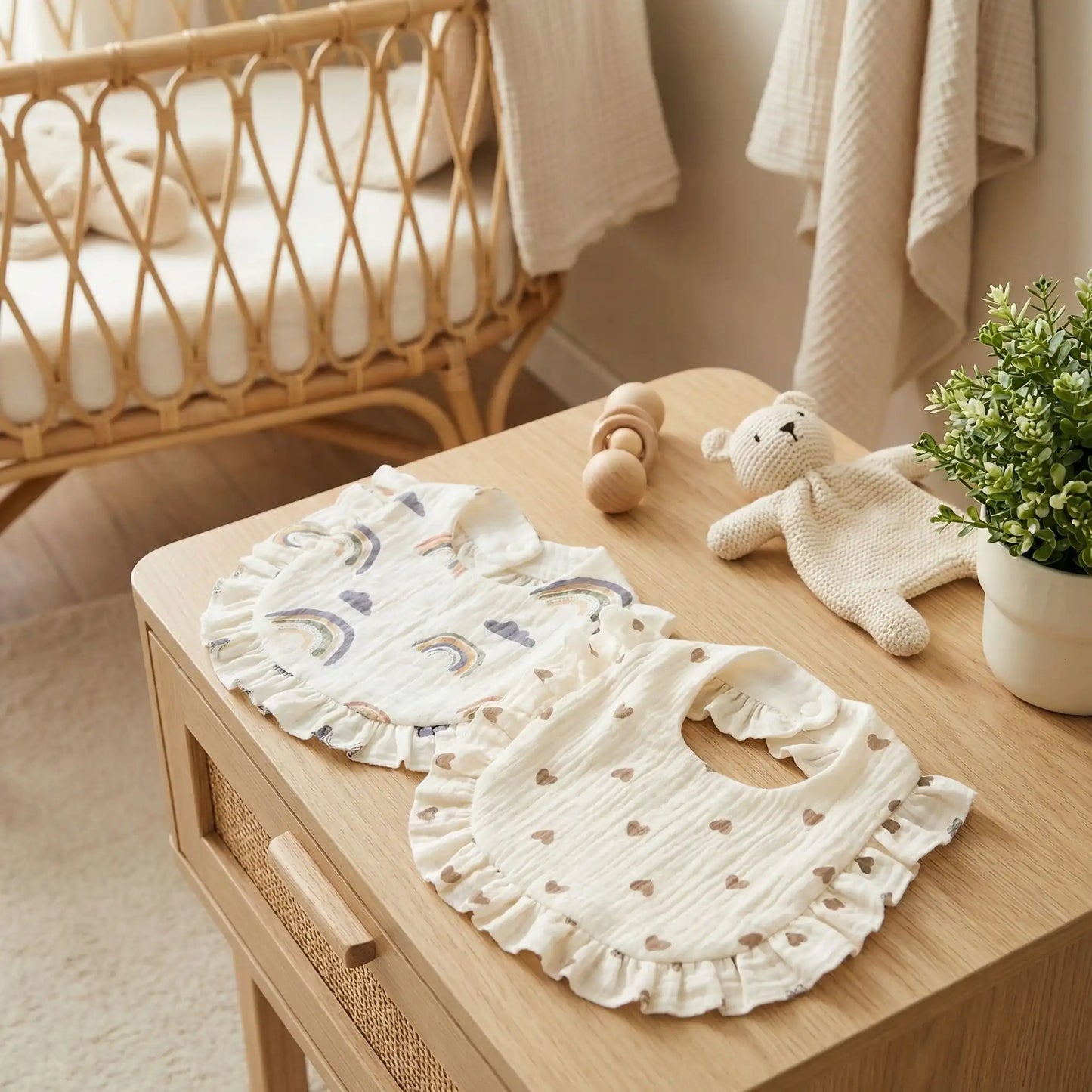 lot de deux pieces de bavoir pour bébé
