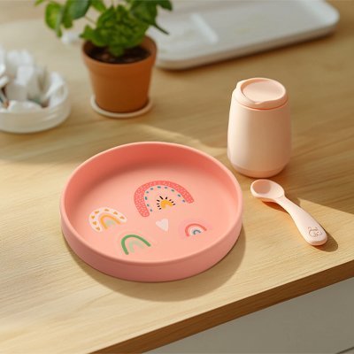 Assiette bébé rose arc au ciel 