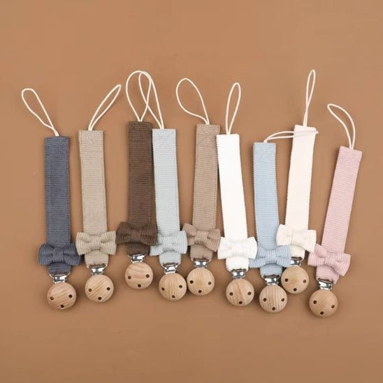 attache- tetine beaucoup de choix avec pince