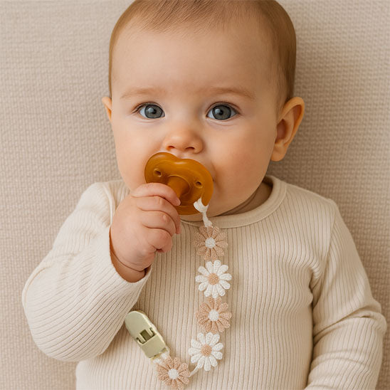 bebe maint tetine attache tetine chandails clips