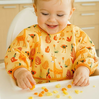 Bébé mange avec Bavoir bébé jaune