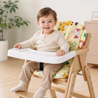 Coussin chaise haute est un équipement de repas pour bébé 