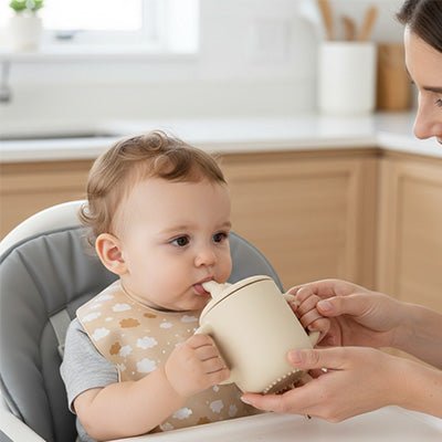gobelet pour bébé beige