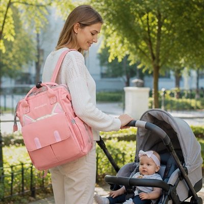  maman prend un sac a langer