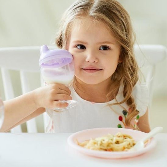 verre pour  bébé violet 